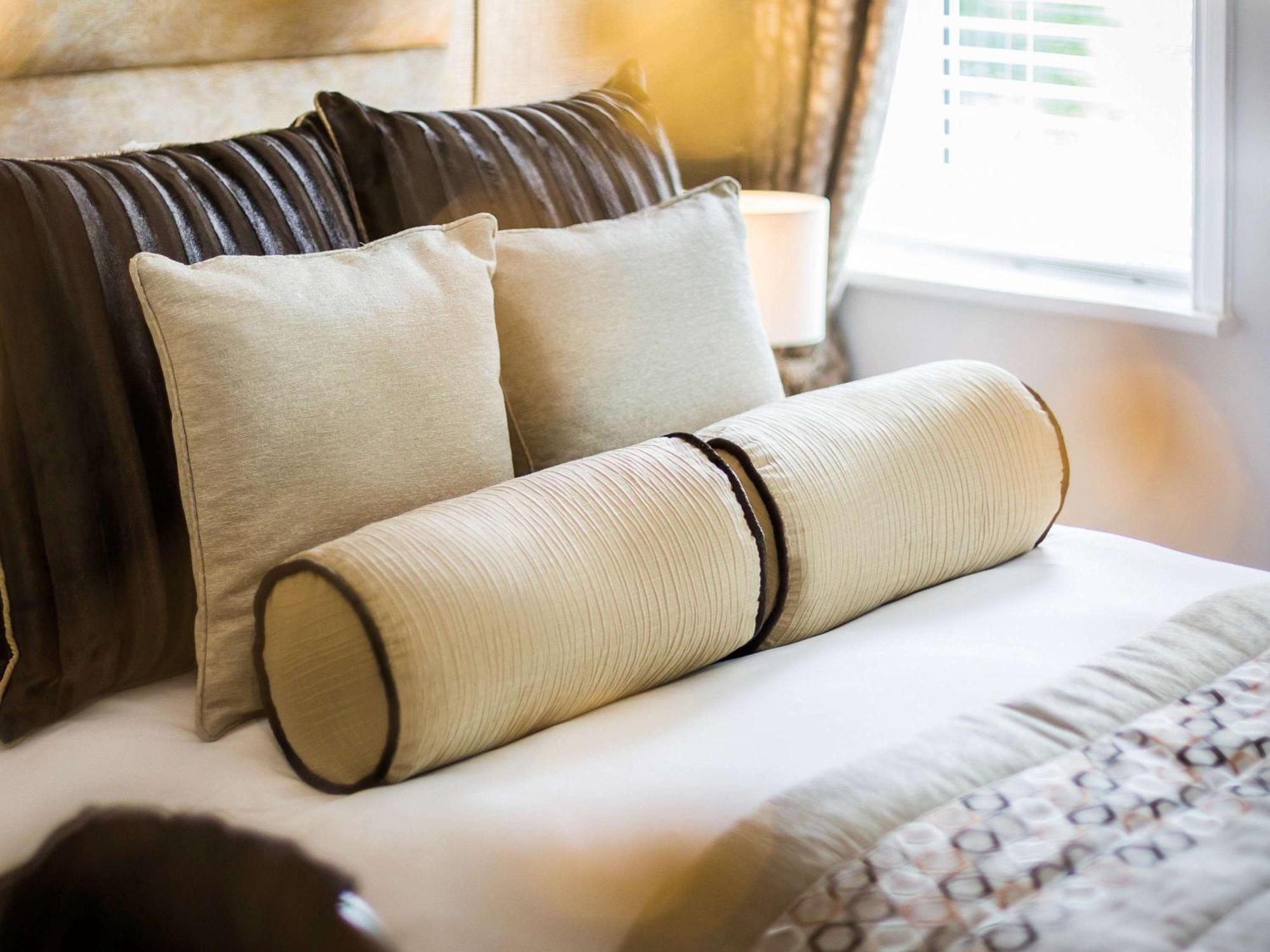 Worldhotels Distinctive Woughton House Hotel Milton Keynes Zewnętrze zdjęcie