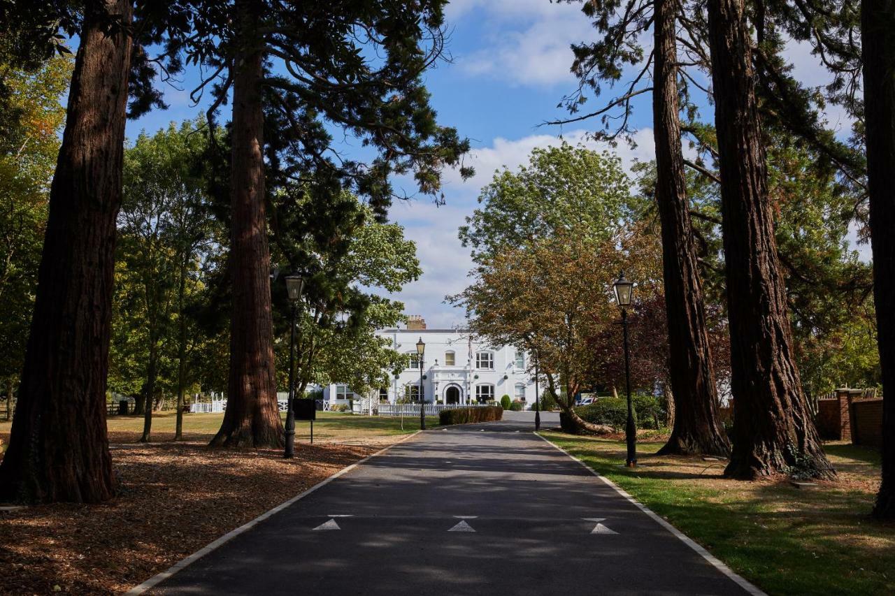 Worldhotels Distinctive Woughton House Hotel Milton Keynes Zewnętrze zdjęcie